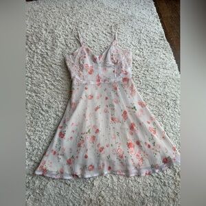 Womens RVCA floral mini dress size small EUC